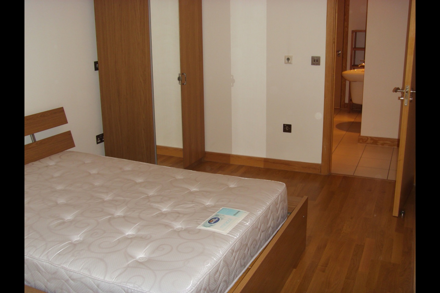 Flat #1 — Bedroom, photo 5